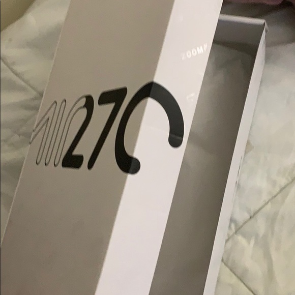 NIKE AIR MAX 270 - Picture 3 of 6